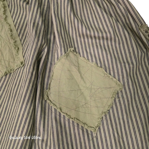 Green Striped Women's Cropped Pants With Ruffules - Picture 6 of 7